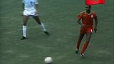 足球 考古视频来了，你知道非洲 球队历史上首次晋级世界杯 十六强是在哪一年吗？