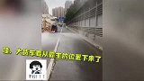 自从有了洒水车，上班再也不迟到了