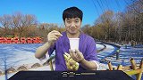 魔术：筷子隔空刺穿杯子，杯子却没有洞！10倍慢放都没破绽