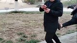 老婆这下把我害惨了，差点被当成坏人了