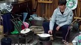 彭昱畅一大早就脚肿，黄磊建议把脚剁了吧，吓坏了彭彭