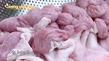 柬埔寨巧妇：拿来一副猪大肠，看她如何烹饪，好厨艺就是不一样