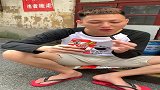 最怕小学同学突然的关心，看老表怎么应对的，结果搞笑了