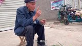 独居老人的生活令人心疼！摆摊迟迟不肯回家，只为了能再卖17元