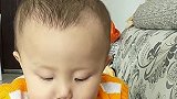 给宝宝做的炒鸡蛋，得到了孩子的赞美，妈妈心里实在是太高兴了！