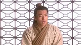 农村小伙卖身救父，没想到男子给了钱后，小伙做事竟还有工资