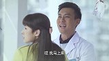 帅气小伙给农村姑娘准备一礼物，姑娘打开一看，反应让人意外