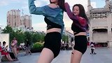 节奏扭胯广场舞，这大长腿连上天都嫉妒了