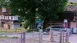 阿尔卑斯山下的小村庄
