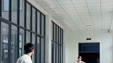 拿乒乓拍来打羽毛球，总感觉哪里不对劲