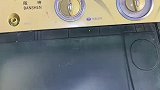男生用学校洗衣机洗衣服