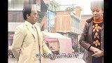 山歌小情侣大街上就吵架,后面的观众看笑话,唱的真搞笑