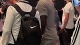 当山东泰山球迷在香港偶遇国安外援法比奥