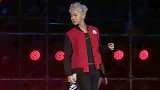 王者归来权志龙退伍状态好获千人迎接人气高