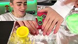 老外脑洞大开，用洗衣液制作指尖陀螺，网友：成品太酷炫！