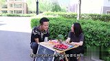西瓜串五元一位随便吃，喝水却一口一元，小伙被坑惨了
