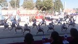 运动会最霸气的班级，全班跳炫酷舞蹈，心疼后面的一排男生