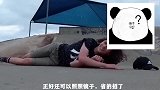 主人又发疯了，可怜的猫咪只能当做主人的玩物，都抑郁了