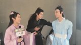 王一博做自我介绍，肖战跟师姐秒化身迷弟迷妹，超级捧场！