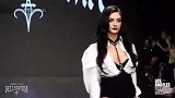 黑色唇色妖冶风，黑白的经典碰撞，百看不厌