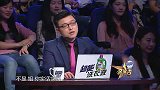金星现场表演希腊士兵换岗，不愧是舞蹈演员出身，看起来像模像样