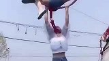 真是个狠人…搞笑