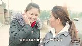 俩人相亲看不对眼，一句话不说就是玩手机，媒婆尴尬的全程找话题