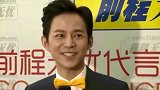 何炅18岁旧照曝光，脸庞稚嫩青涩帅气尽显阳光活力