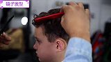 小男孩头发自来卷怎么剪？