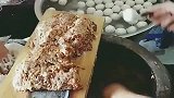你知道猪肉丸是怎么做的吗看完你还敢吃吗