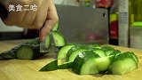 饭店拌黄瓜为什么那么脆口好吃？关键在于这2步，做法超简单