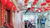 东北女孩下乡演出，精彩好看值得赞美