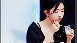 谭松韵，我想知道谭老板昨晚胡了吗？最后还和好姐妹一起北京约饭