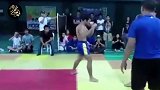 60岁大爷精通截拳道！与人较量竟将其KO