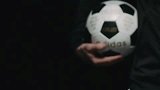 英超-1718赛季-帅气逼人！贝克汉姆现身世界杯用球广告片-专题