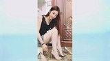 辣妈出街必备高跟丝袜，让腿部时刻保持最美状态
