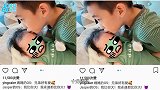 应采儿晒兄弟俩有爱同框，Jasper抱着弟弟亲吻，手足情深