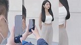 美女穿休闲装特别好看，这身材谁见了不爱！