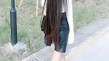 秘书小姐姐上班的路上，气质美滋滋