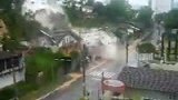 巴西山体滑坡引发泥石流 瞬间淹没住宅-7月8日