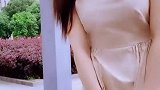 这是去追了五年的班花，漂亮气质佳身材好，网友你太幸福了