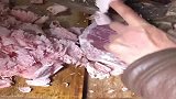 河南大叔切的是什么肉，是拿来做什么用的，有谁知道吗