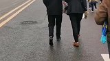长沙数十万人到殡仪馆祭拜袁隆平，这路越走越沉重