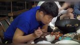 陈赫简直绝了，一边睡觉一边吃饭，鹿晗张子枫都看呆了