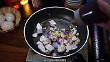 香菜怎么做菜好吃又简单，简单又好吃的香菜炒鸡肉，超级下饭