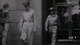 二战后，一张麦克阿瑟与日本天皇的合影，让日本人无比震撼