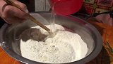 腊月里炸油饼油果子，就着罐罐茶，这才是老家的味道