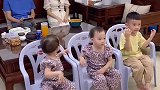 竹竿兄会疼爱小孩子的