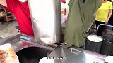 大妈卖了30年豆花，从2毛钱一碗卖起，食客：还是儿时的味道！