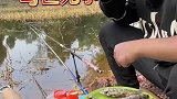钓鱼讲究现钓现炸现吃